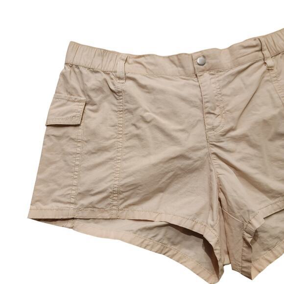 Urban Outfitters Light Sand Khaki Cream Cargo Light Weight Short Sz 8 NWT Beachy - Picture 3 of 8